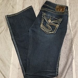 Silver tuesday jeans 27x33